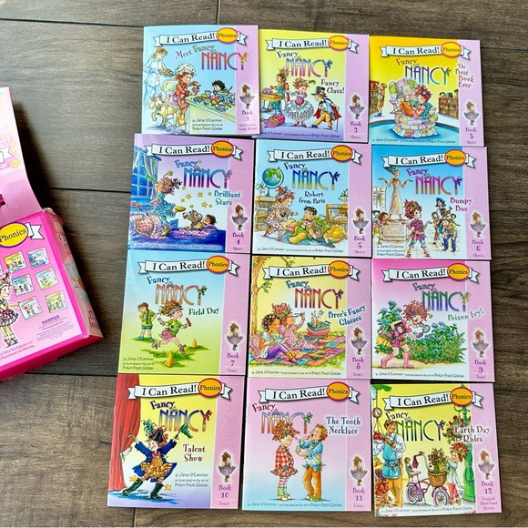 Fancy Nancy Book Lot - Fancy Nancy I Can Read Books, Fancy Nancy Christmas, etc - Picture 14 of 16